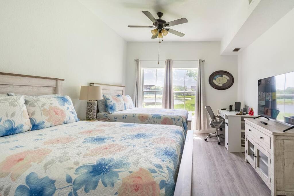 Photo of Bedroom in Venetian Bay Villages