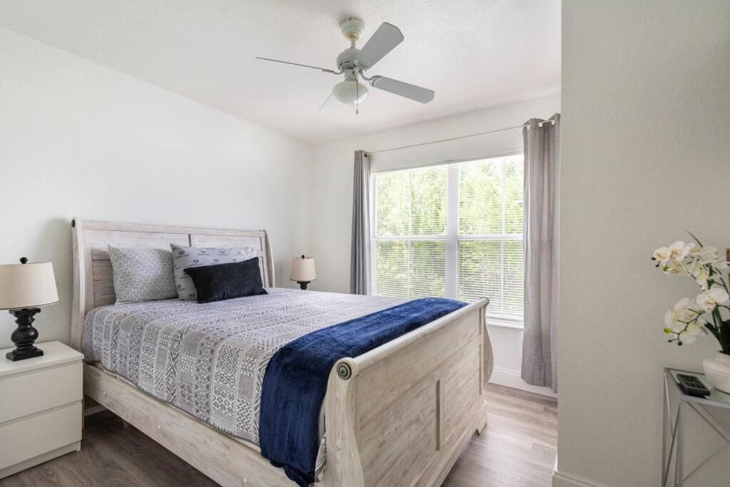 Photo of Bedroom in Venetian Bay Villages