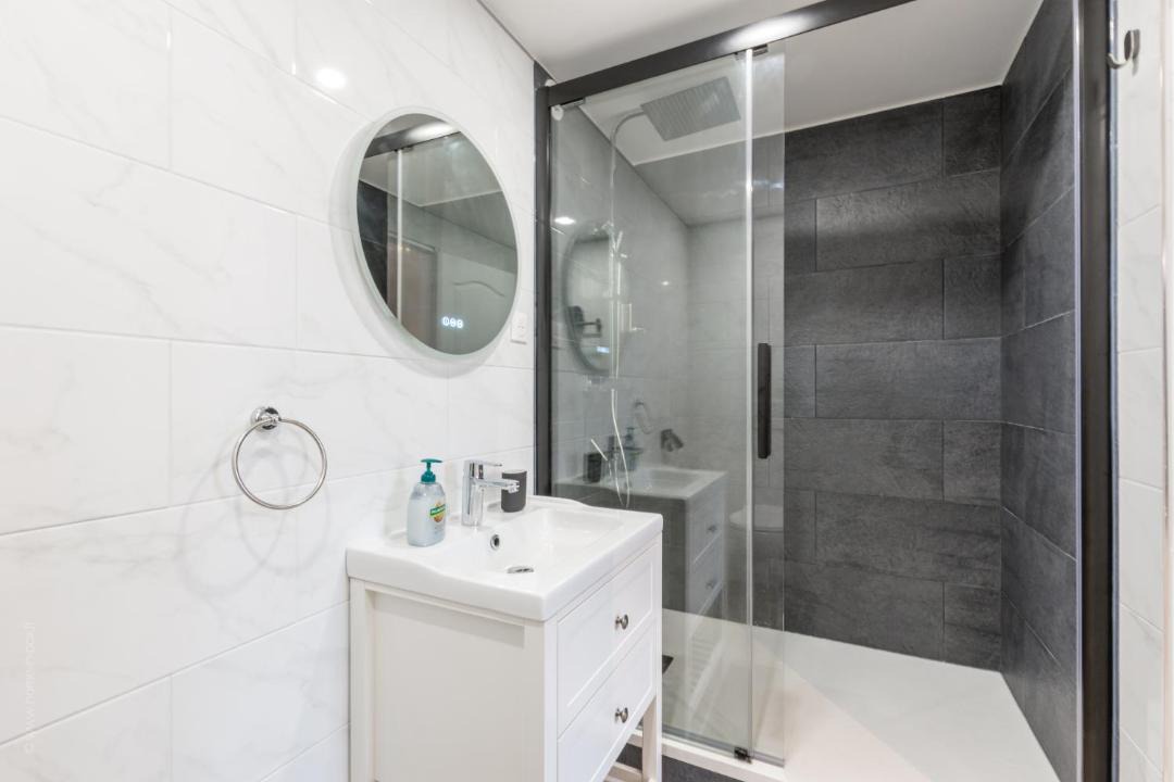 Photo of Bathroom in Vaires-sur-Marne