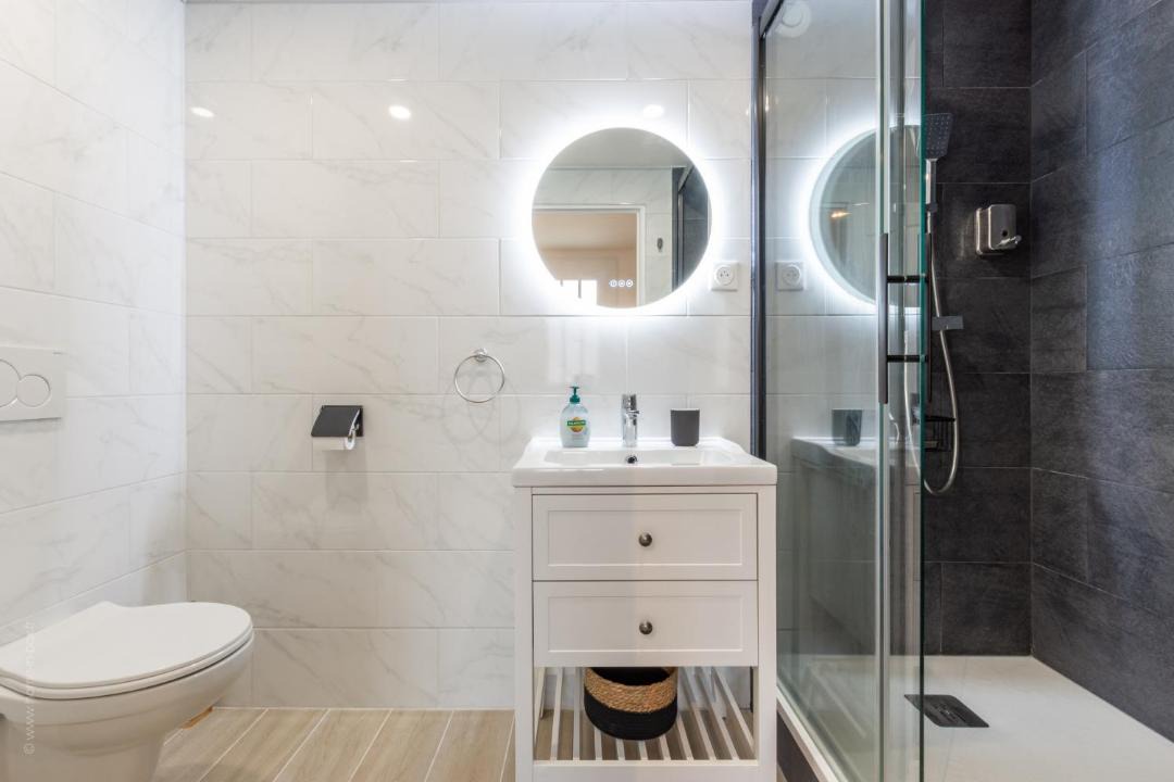 Photo of Bathroom in Vaires-sur-Marne