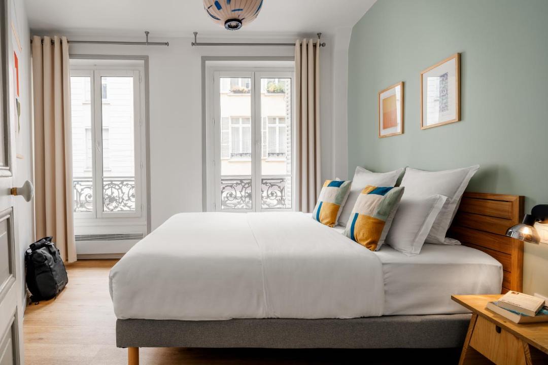 Photo of Bedroom in 9th Arrondissement