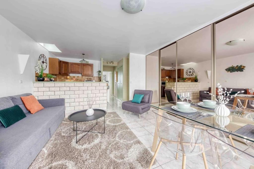 Photo of Livingroom in Sevran