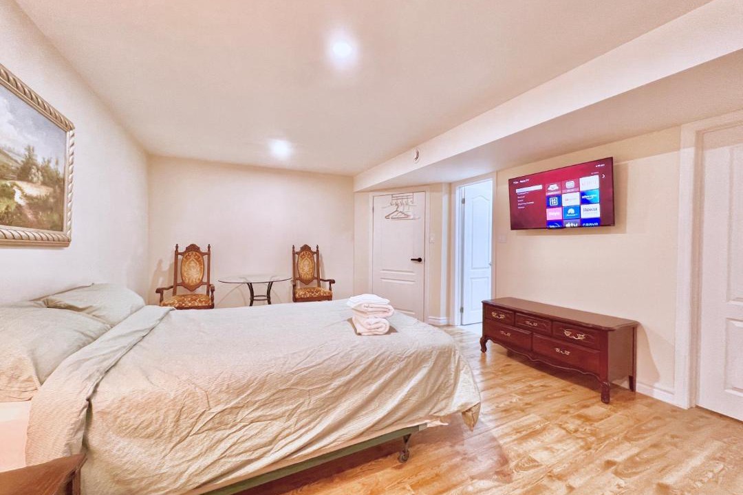 Photo of Bedroom in Richmond Hill