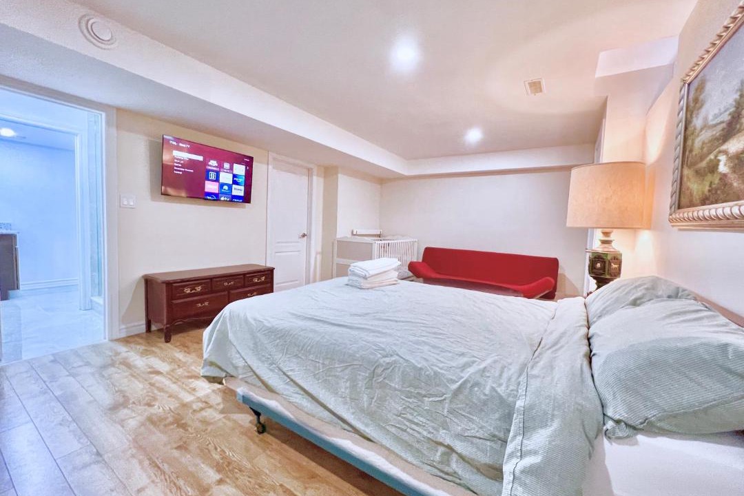 Photo of Bedroom in Richmond Hill