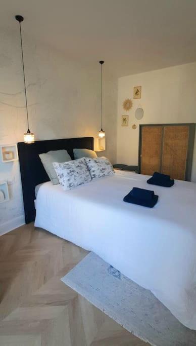Photo of Bedroom in Saint-Lambert