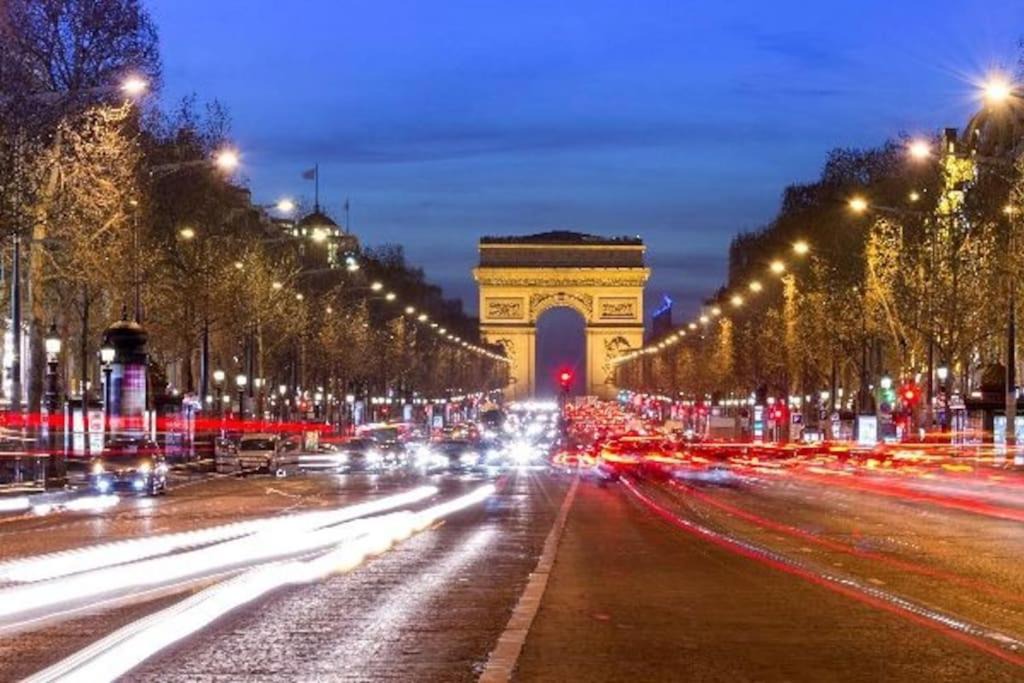 Photo of Others in Neuilly-sur-Seine