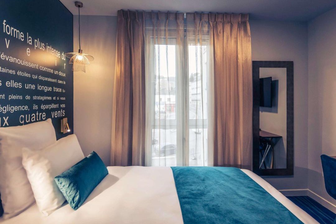 Photo of Bedroom in Suresnes