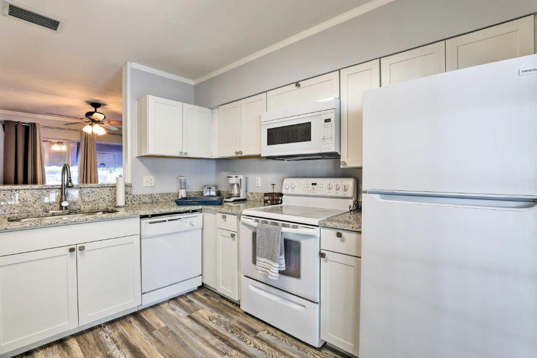 Photo of Kitchen in Bayshore Gardens