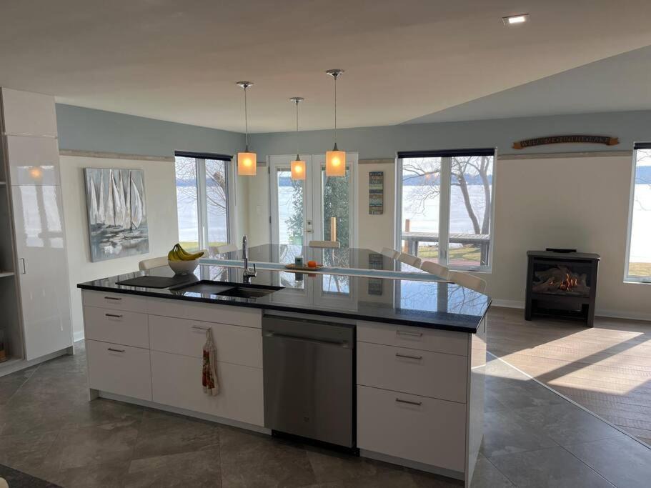 Photo of Kitchen in Adolphustown