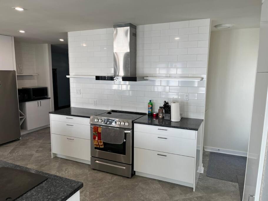 Photo of Kitchen in Adolphustown