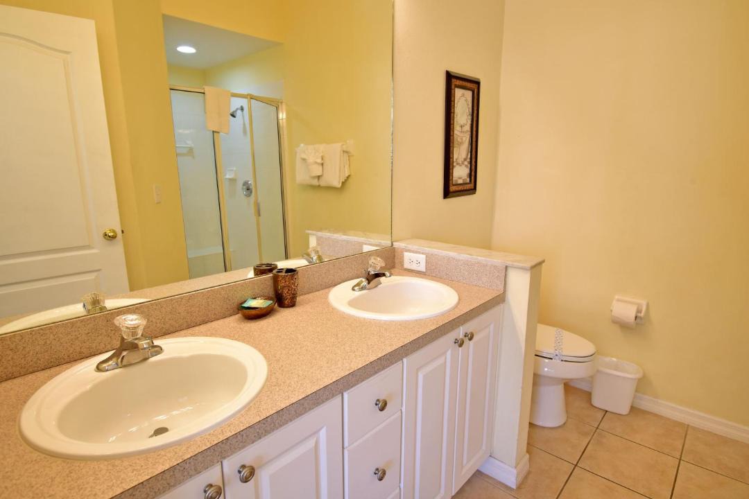 Photo of Bathroom in Tuscan Hills