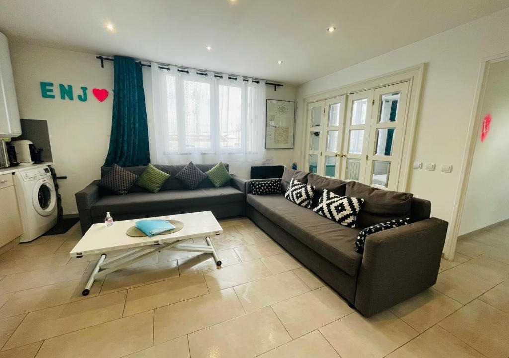 Photo of Livingroom in Aubervilliers