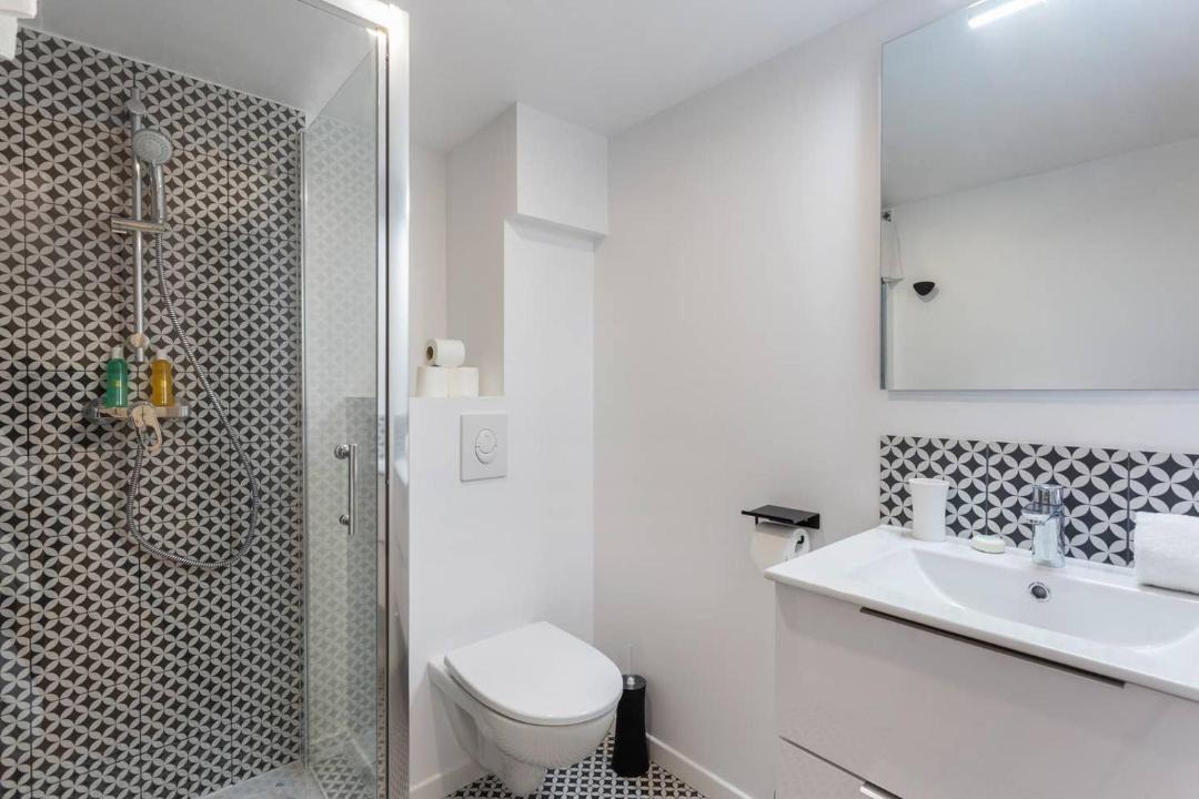 Photo of Bathroom in Notre-Dame-des-Champs