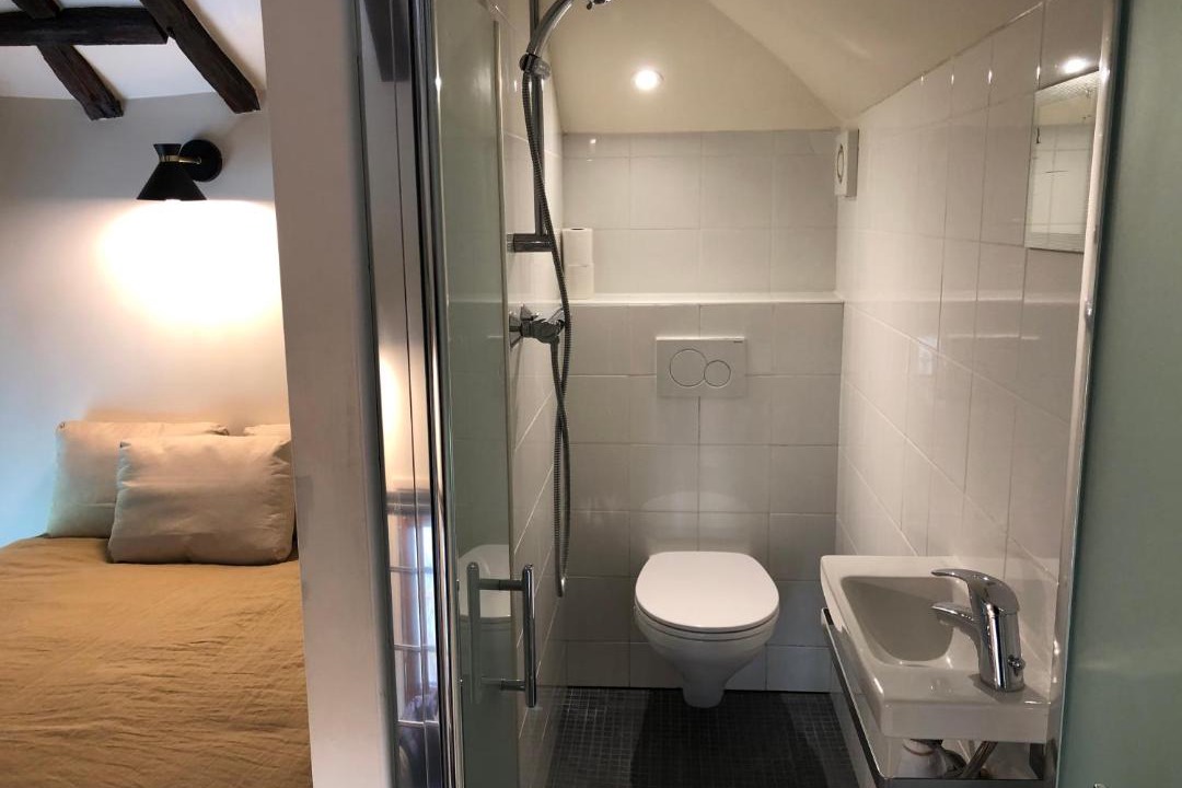 Photo of Bathroom in Pigalle