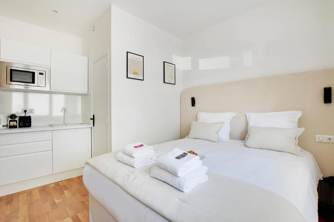 Photo of Bedroom in 18th Arrondissement