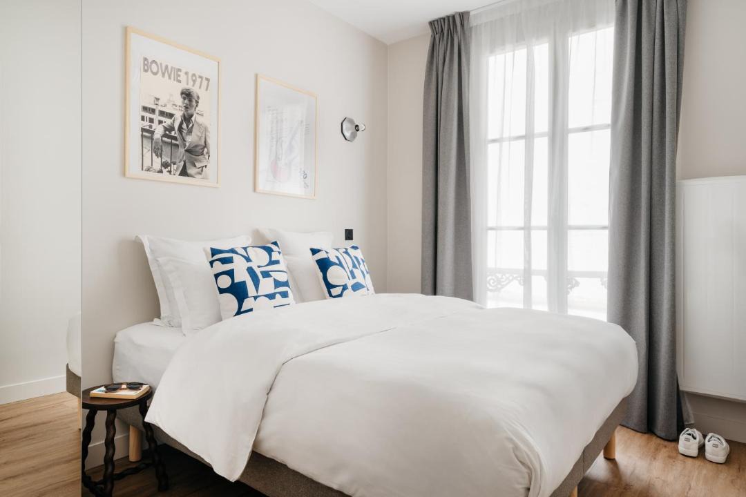 Photo of Bedroom in 8th Arrondissement
