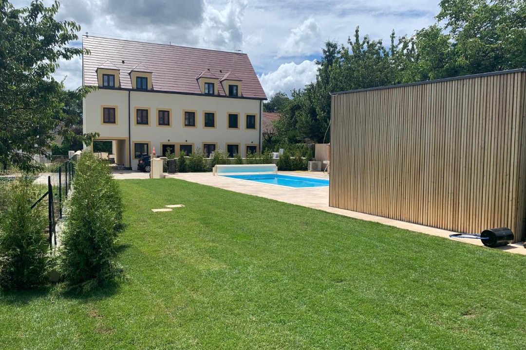 Photo of Others in Magny-le-Hongre