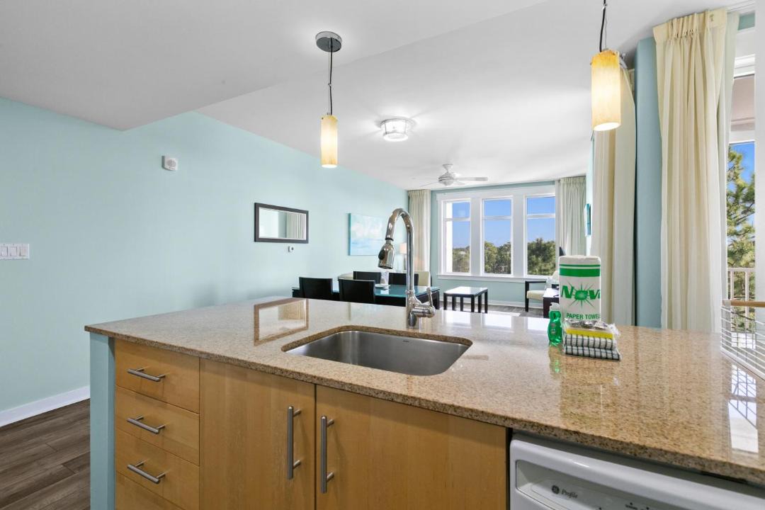 Photo of Kitchen in Baytowne Wharf