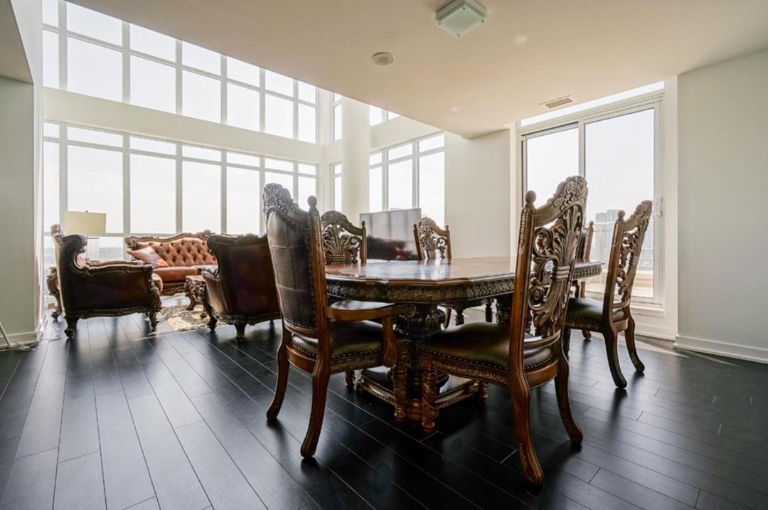 Photo of Livingroom in CityPlace