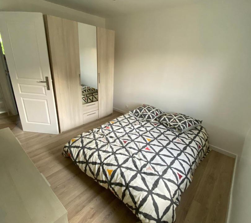 Photo of Bedroom in Esbly