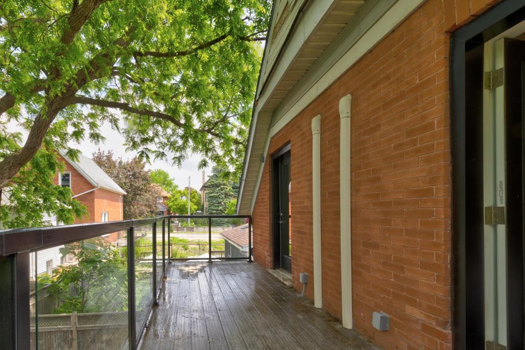 Photo of Patio Balcony in Mount Hope Huron Park