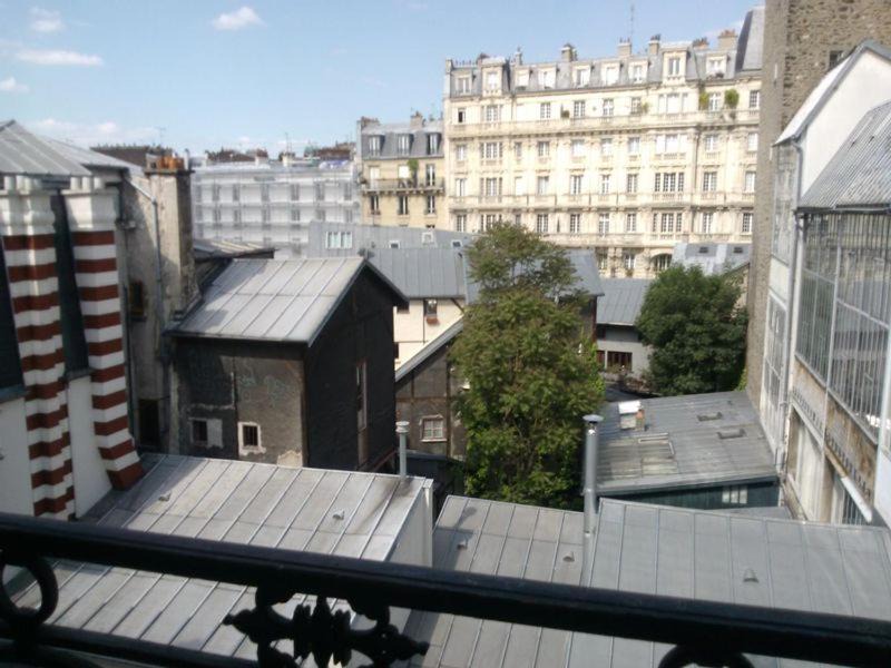 Photo of Others in Quartier des Grandes-Carrieres