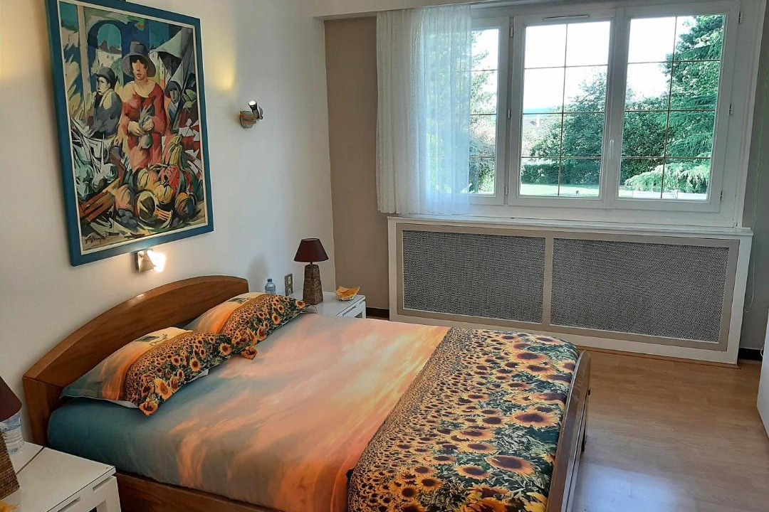Photo of Bedroom in Saint-Thibault-des-Vignes