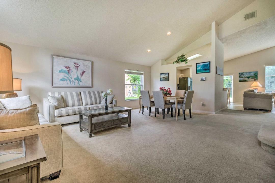 Photo of Livingroom in Lindfields