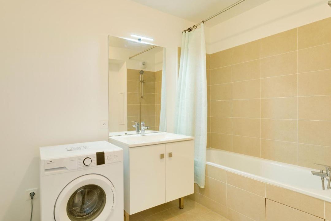 Photo of Bathroom in Les Perroquets