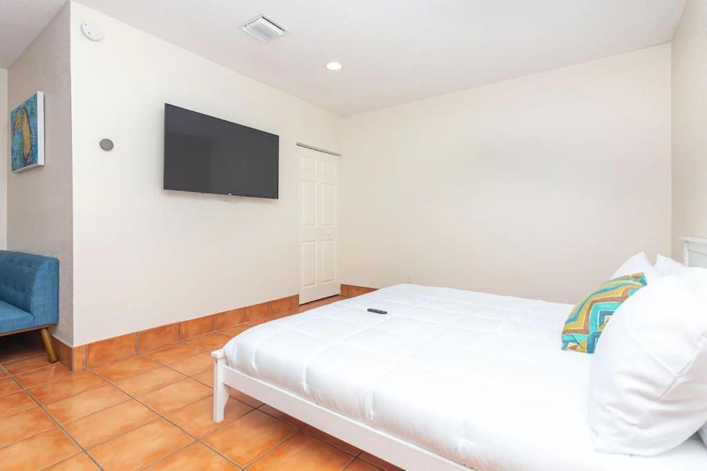 Photo of Bedroom in Lantana