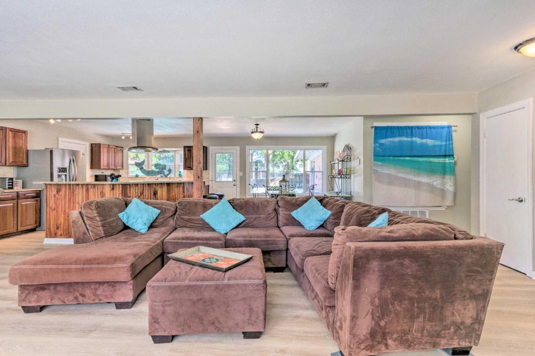 Photo of Livingroom in Fort Walton Beach