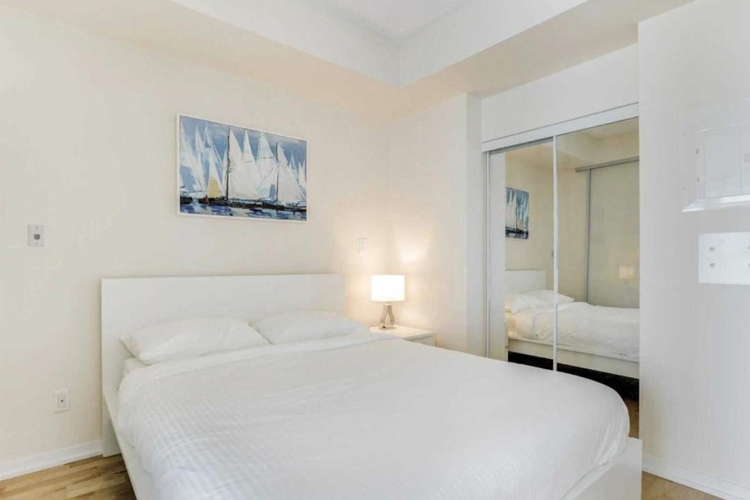 Photo of Bedroom in Toronto Entertainment District