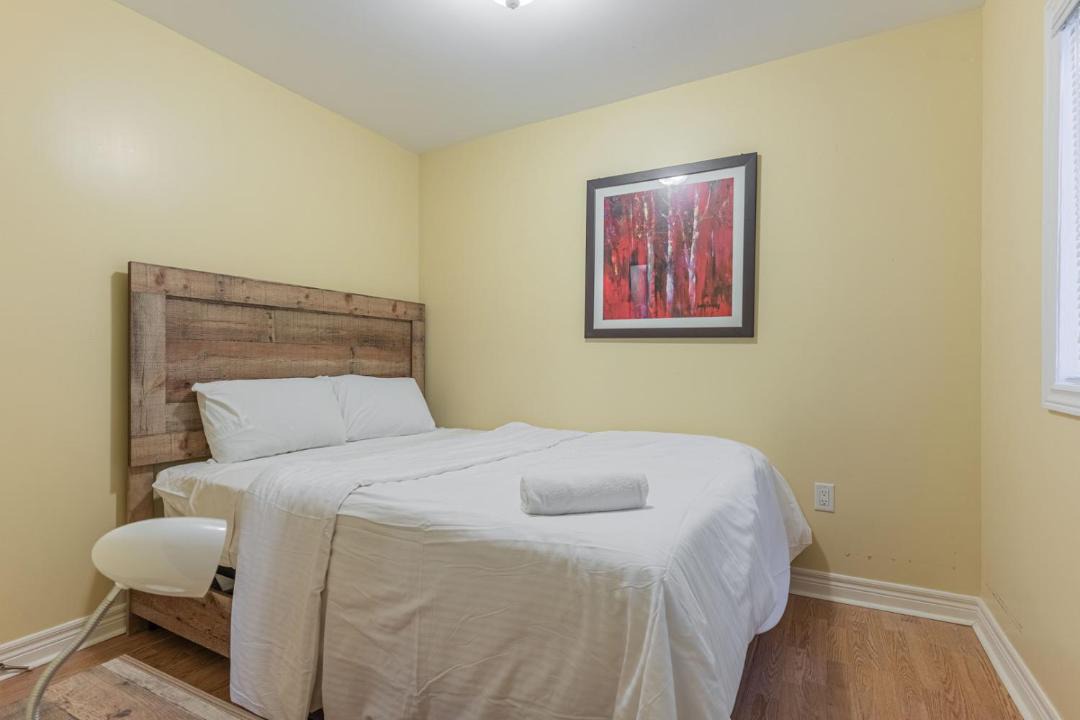 Photo of Bedroom in Alcona