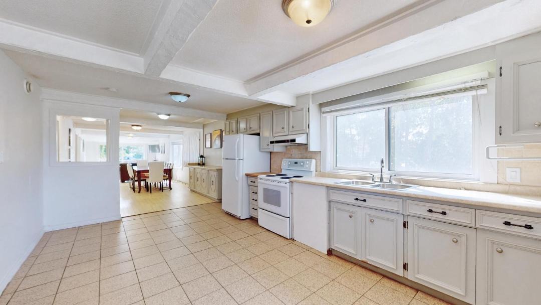 Photo of Kitchen in Wasaga Beach