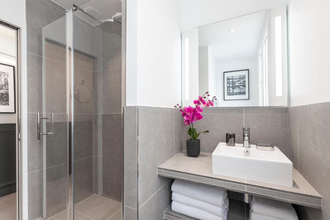 Photo of Bathroom in Quartier de la Porte-Saint-Denis