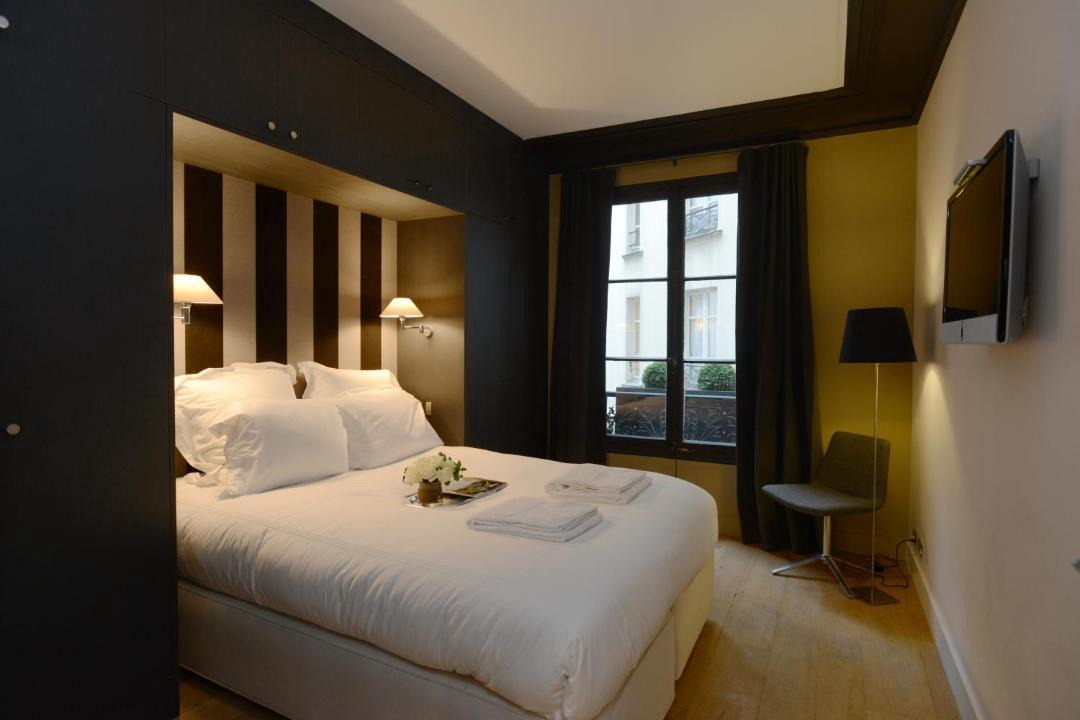 Photo of Bedroom in Faubourg Saint-Germain