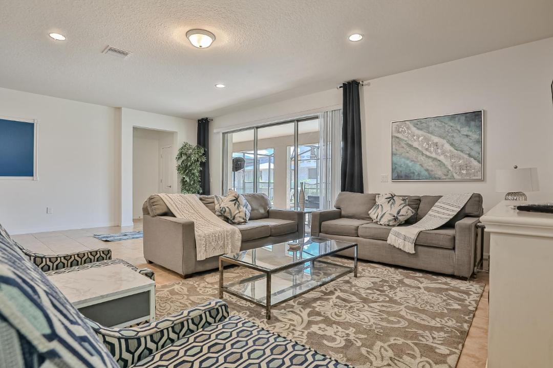 Photo of Livingroom in Four Corners