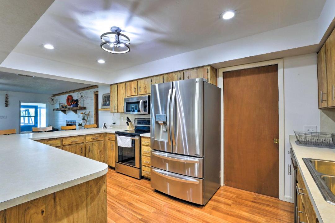 Photo of Kitchen in Crooked Lake