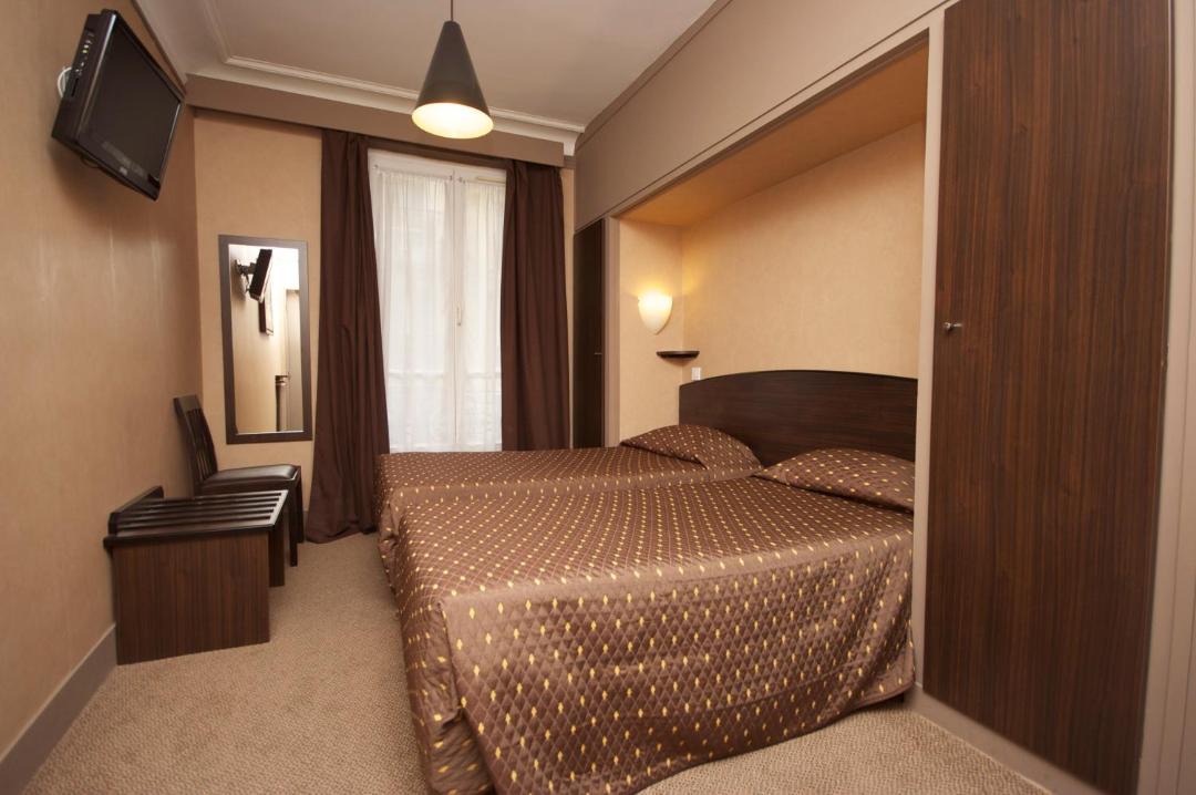 Photo of Bedroom in Pigalle