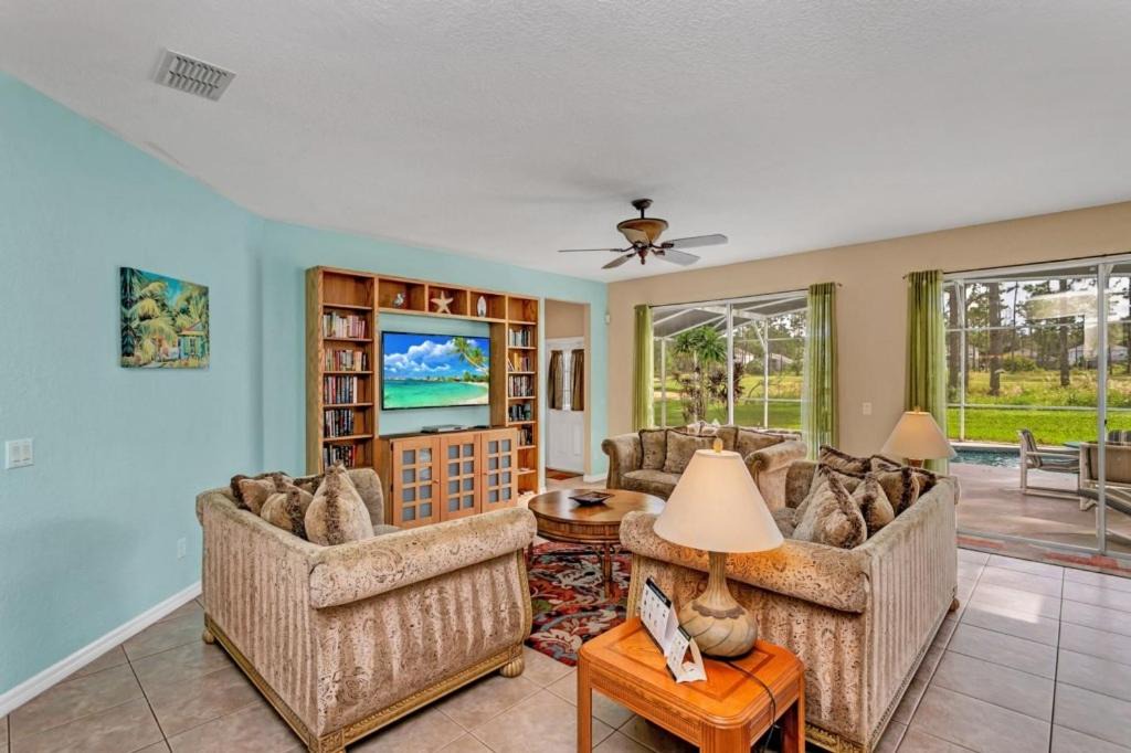 Photo of Livingroom in Highlands Reserve