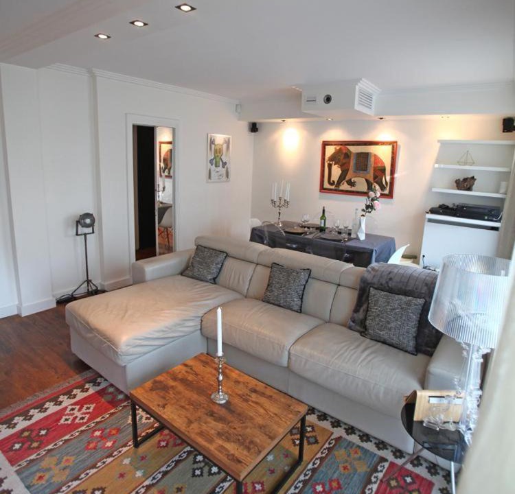Photo of Livingroom in Neuilly-sur-Seine