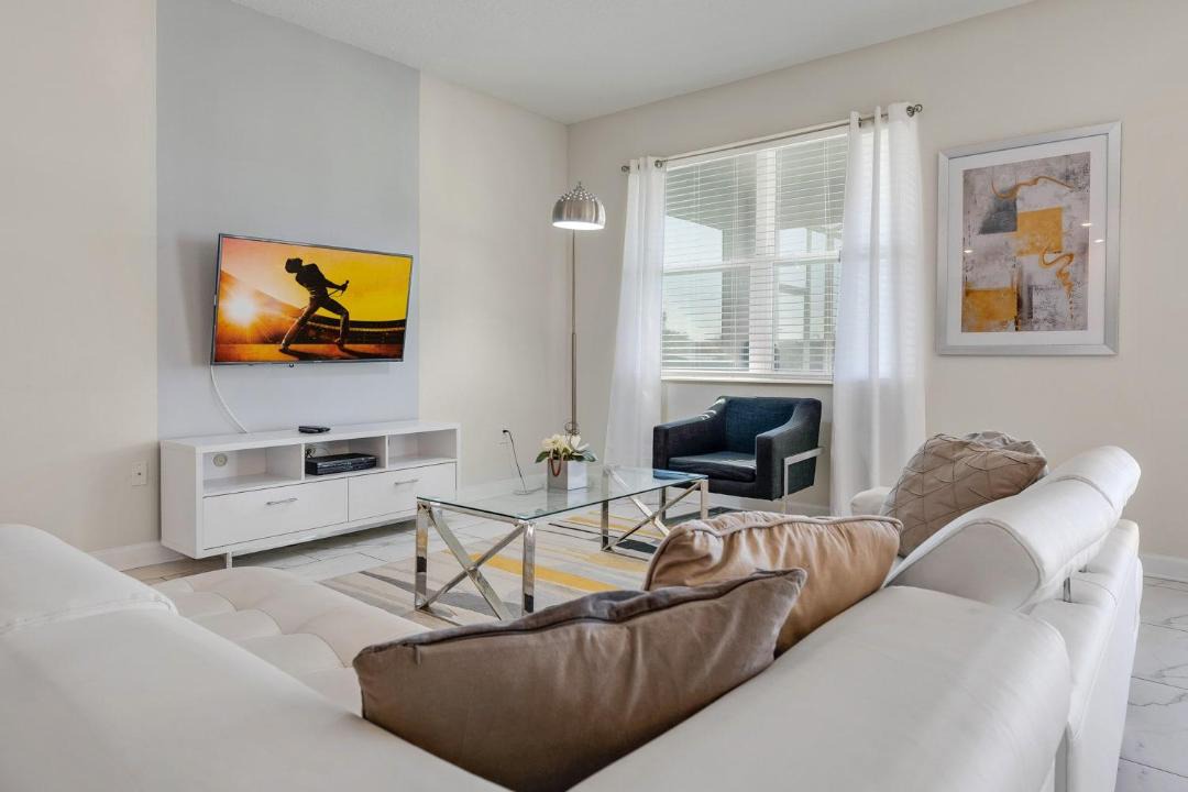 Photo of Livingroom in Four Corners