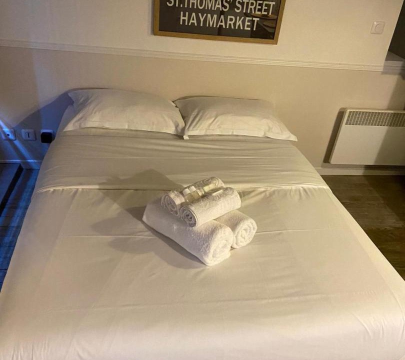 Photo of Bedroom in Vivienne