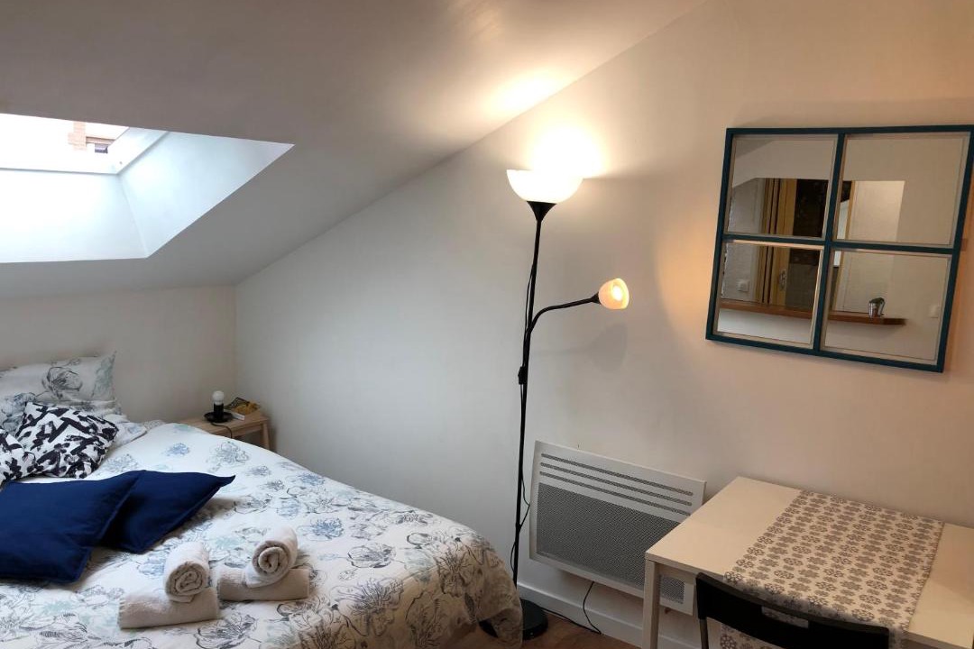 Photo of Bedroom in Suresnes