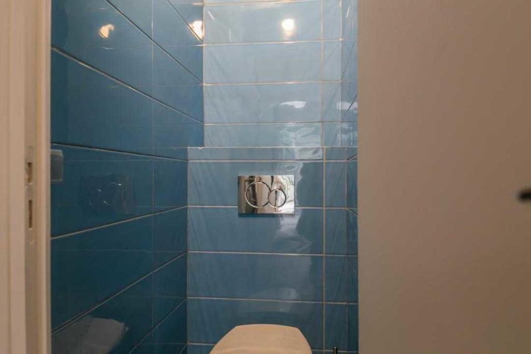 Photo of Bathroom in 11th Arrondissement