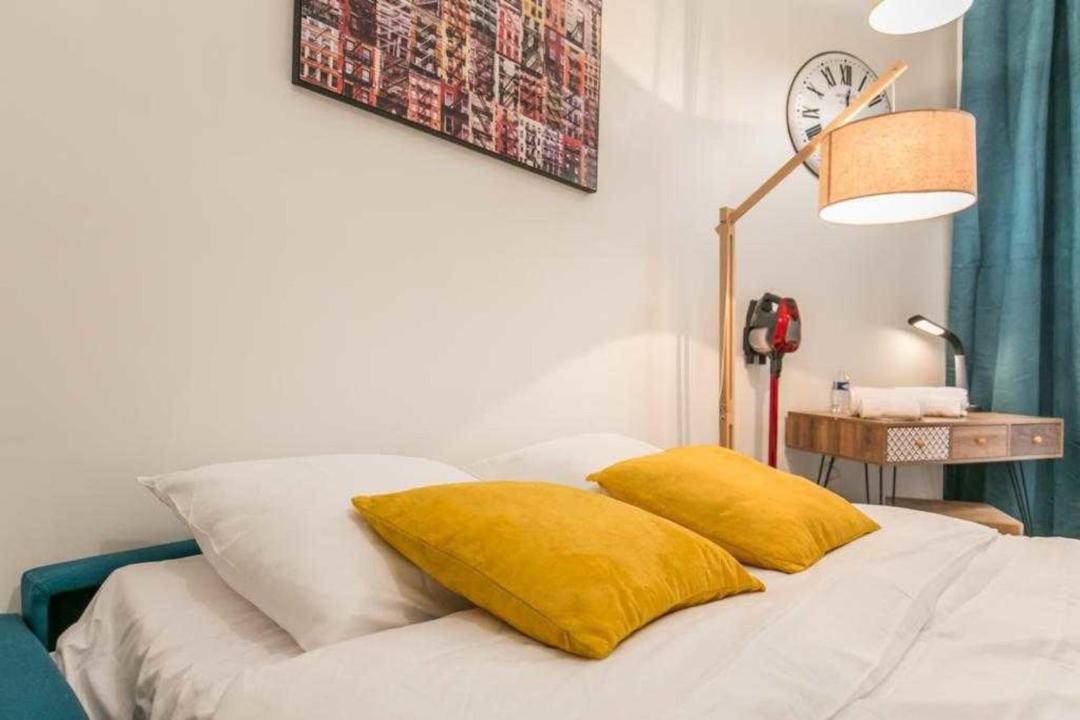 Photo of Bedroom in 11th Arrondissement