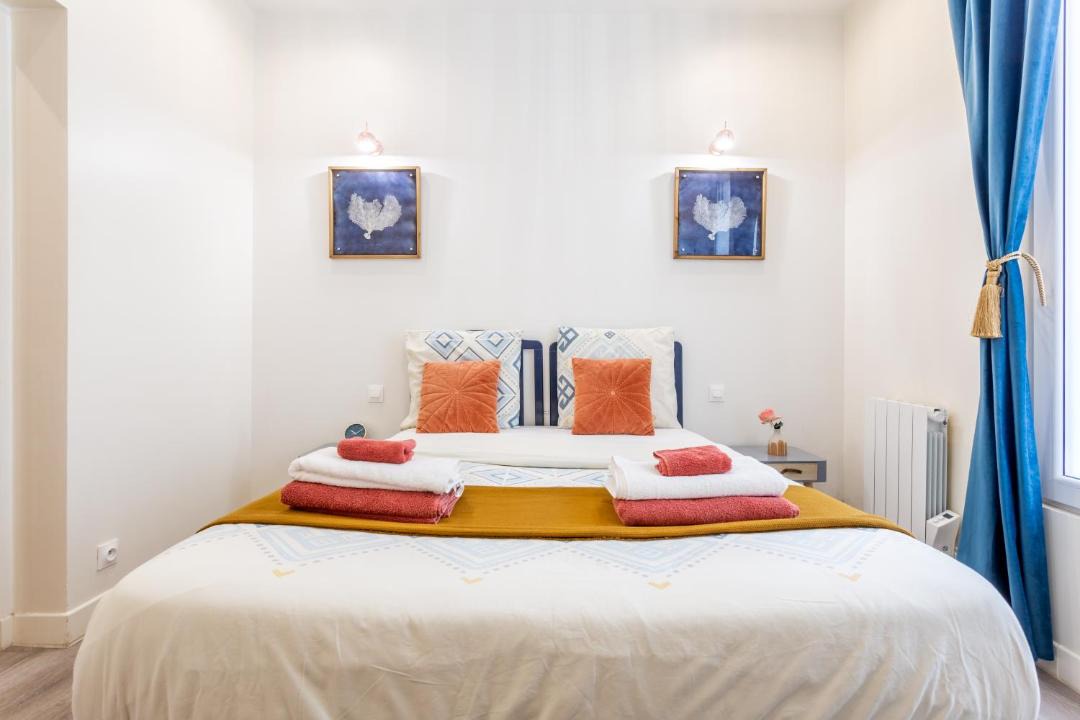 Photo of Bedroom in Les Puces de Saint-Ouen