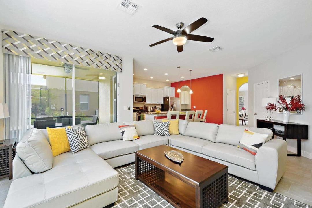 Photo of Livingroom in Loughman