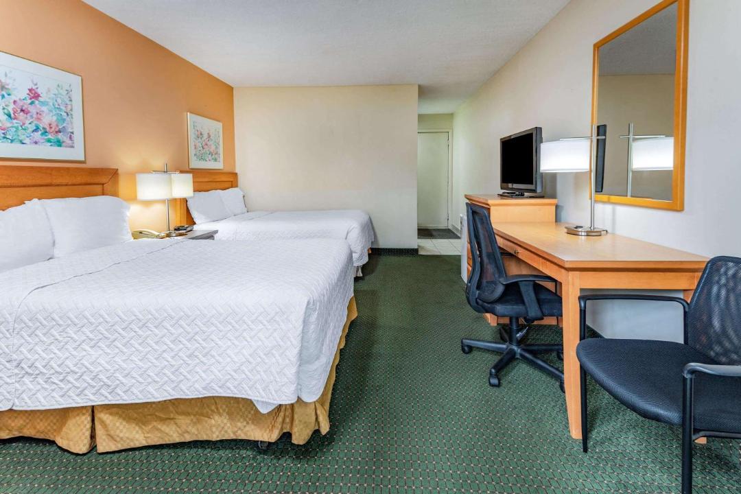 Photo of Bedroom in Bracebridge
