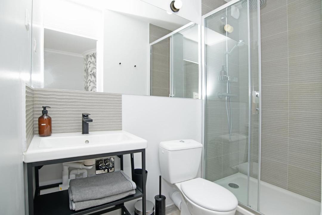 Photo of Bathroom in Front de Lac